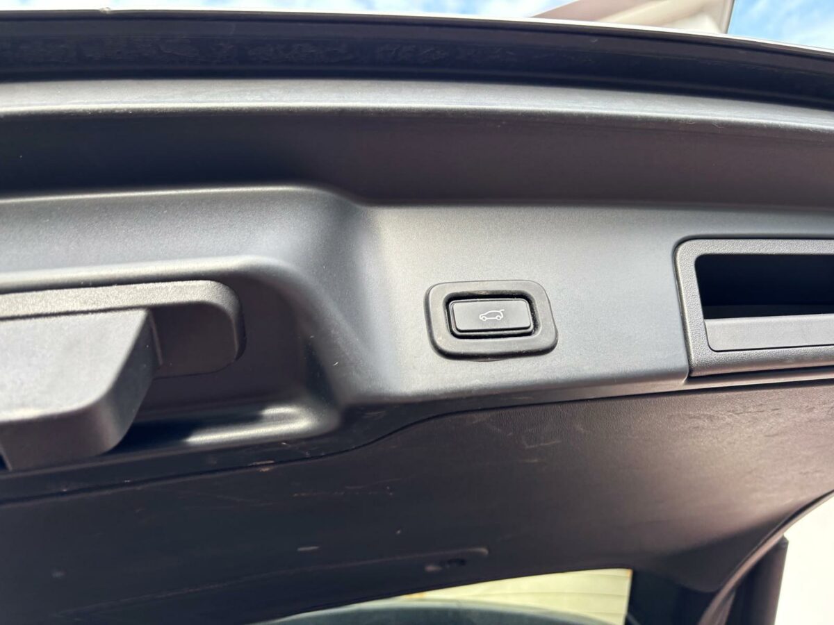 649327d7-dd08-40ec-ad1e-253fc4476105