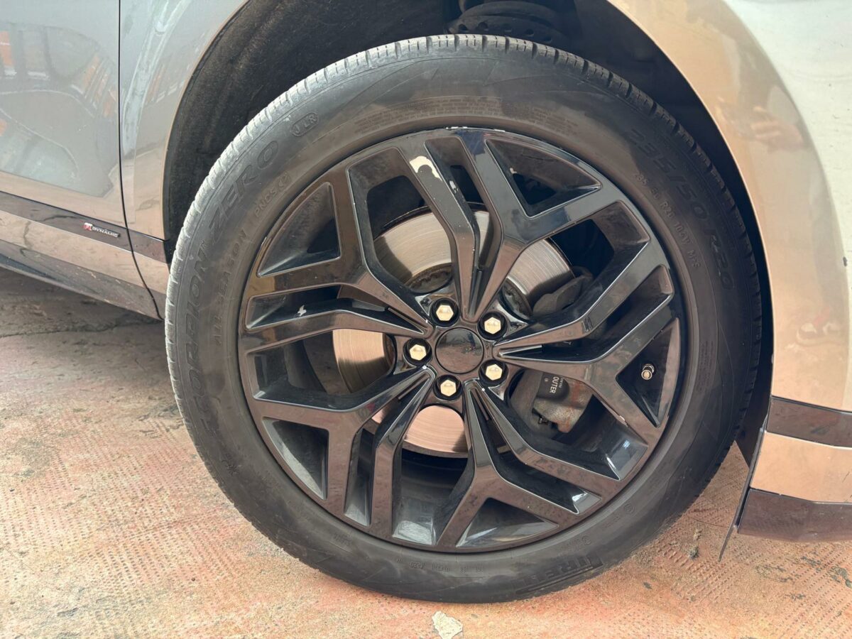 d995a599-e929-4ba4-aac6-f2bcdce7dc1d