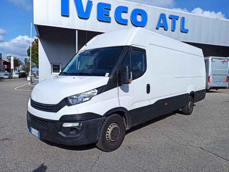 WhatsApp Image 2024-12-09 at 18.06.33 (2)