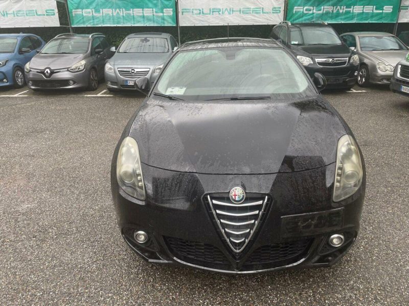 WhatsApp Image 2025-10-21 at 09.36.13 (2)